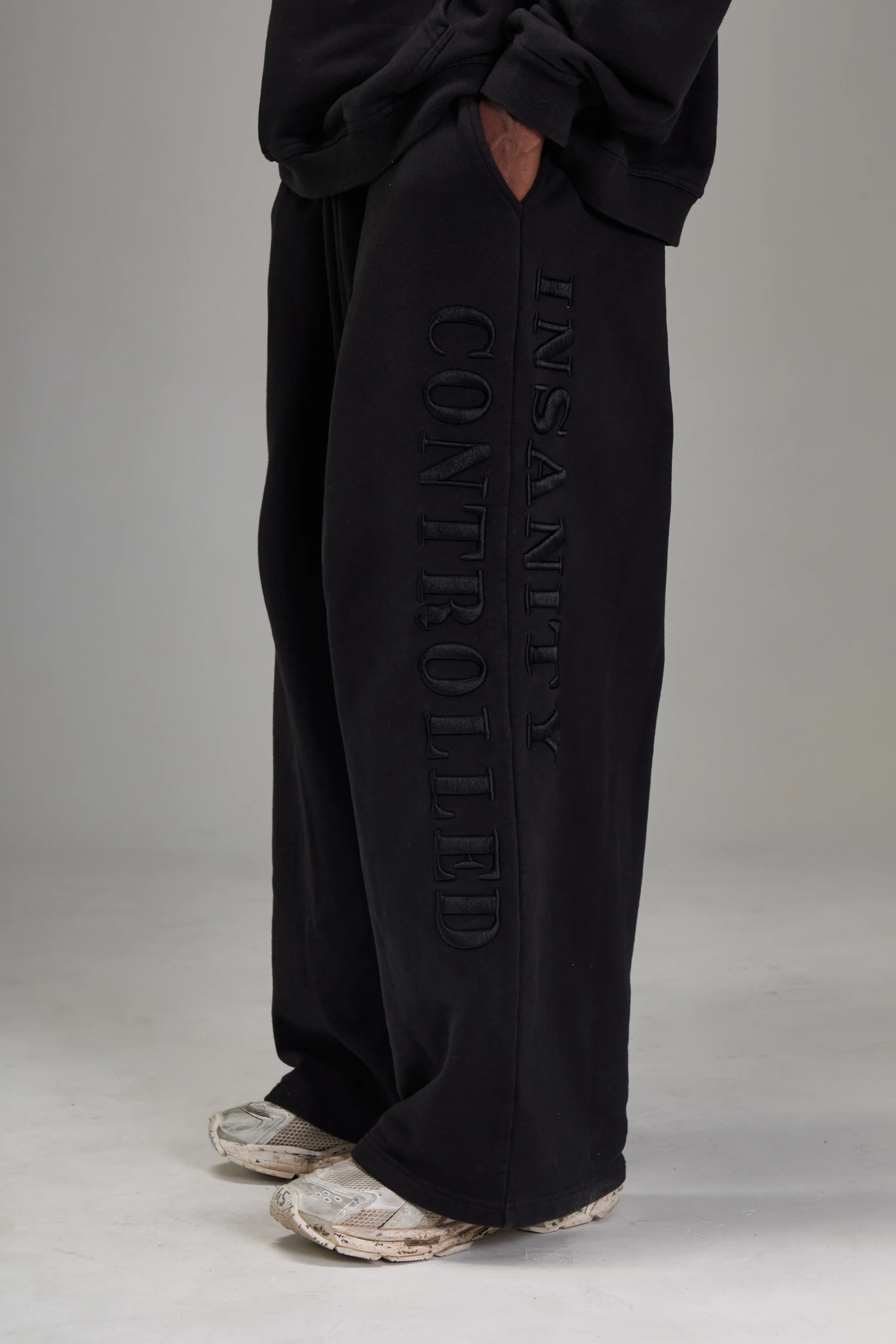 3D shadow Heavyweight Sweatpants - Image 2