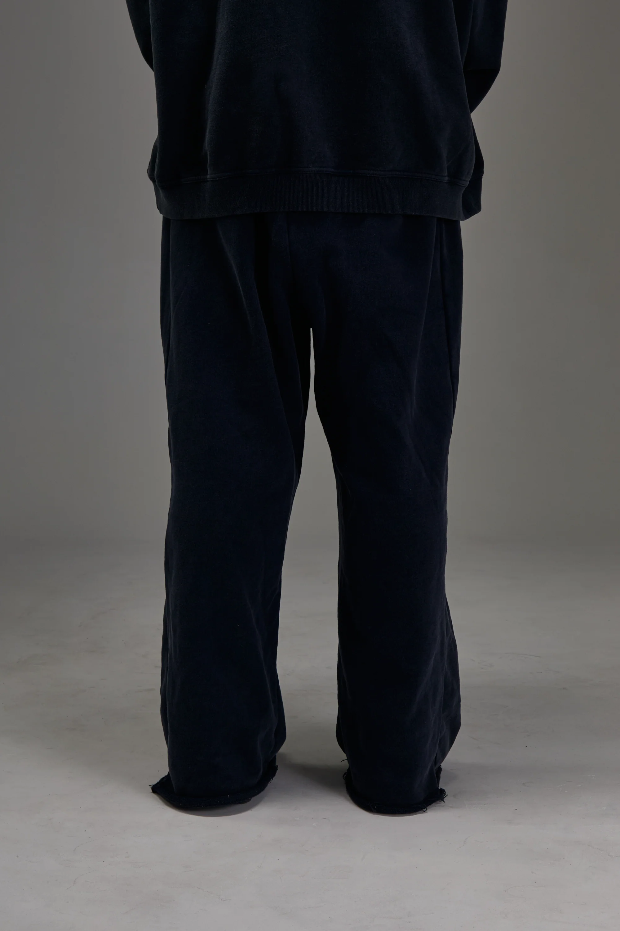 Navy Heavyweight Sweatpants - Image 7